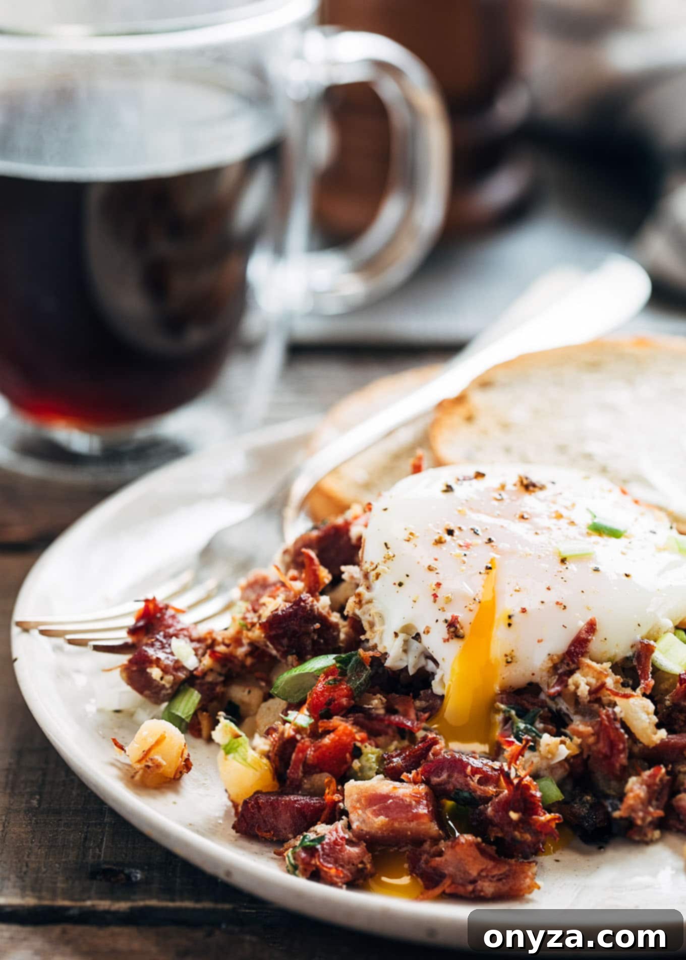 Hearty Corned Beef Hash and Eggs 1 featured 10072