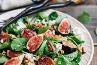 Sweet Fig and Creamy Goat Cheese Arugula