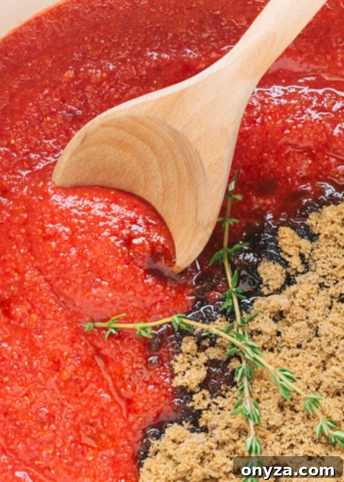 Fresh Strawberry Ham Glaze: A Sweet and Spicy Masterpiece